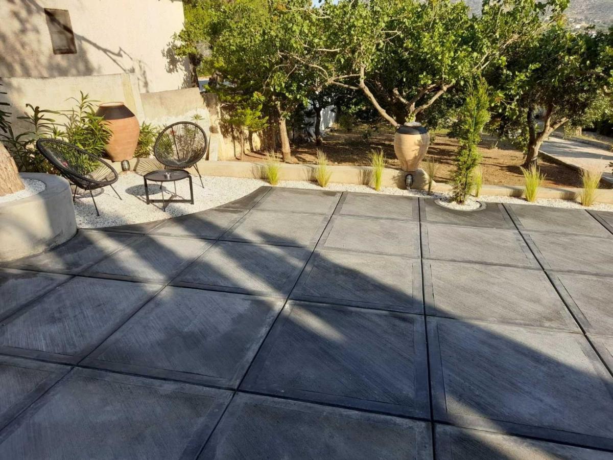 Suite With Garden Agia Marina  المظهر الخارجي الصورة