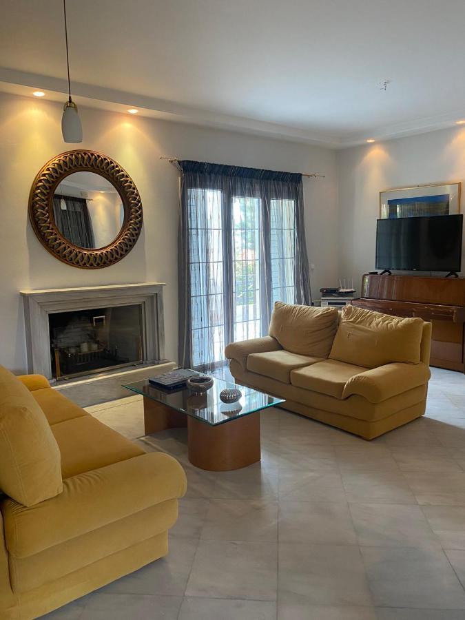 Suite With Garden Agia Marina  المظهر الخارجي الصورة